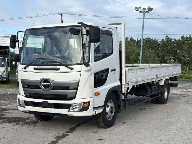 日野 レンジャー 2KG-FC2ABA(2WD)の写真1