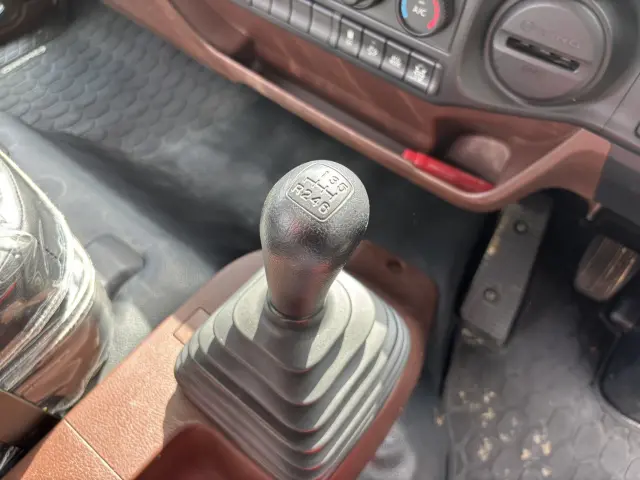 日野 レンジャー 2KG-FC2ABA(2WD)の写真39