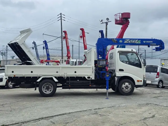 日野 デュトロ TKG-XZU650M(2WD)の写真5