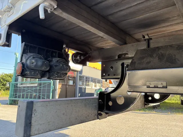 UD コンドル TKG-MK38L(2WD)の写真30