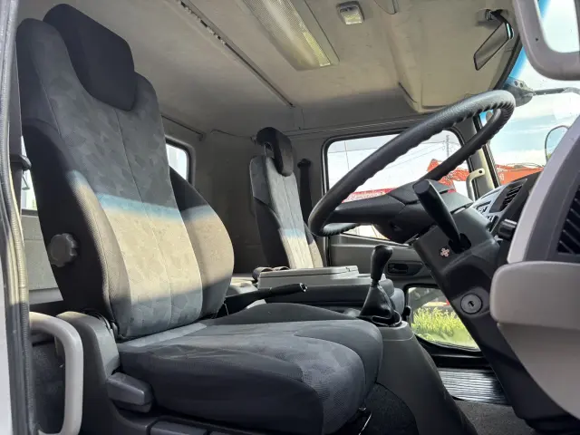 ＵＤ コンドル TKG-MK38L(2WD)の写真40