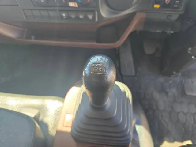 日野 レンジャー 2KG-FD2ABA(2WD)の写真37