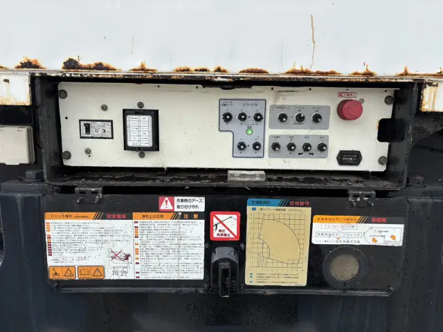 日野 デュトロ PB-XZU368M(4WD)の写真17