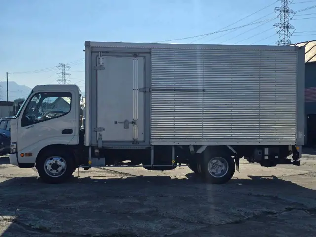 日野 デュトロ TKG-XZU695M(4WD)の写真7