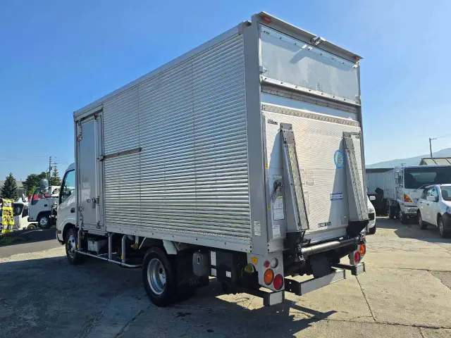 日野 デュトロ TKG-XZU695M(4WD)の写真8