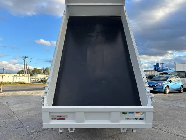 三菱 キャンター TPG-FBA30(2WD)の写真9