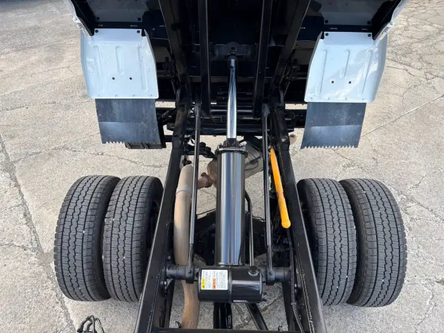 三菱 キャンター TPG-FBA30(2WD)の写真19