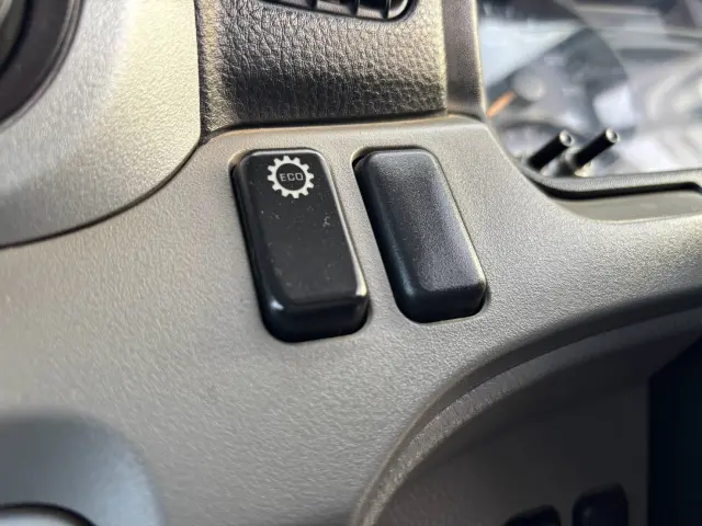 三菱 キャンター TPG-FBA30(2WD)の写真36