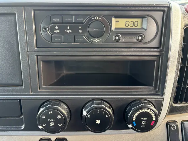 三菱 キャンター TPG-FBA30(2WD)の写真39