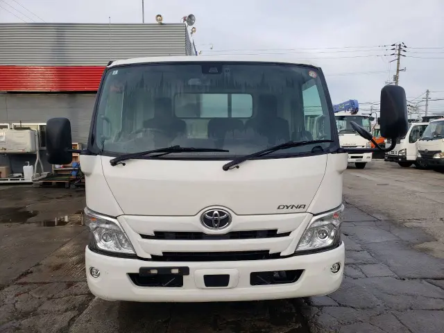 トヨタ ダイナ 2RG-XZU710(2WD)の写真2
