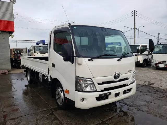 トヨタ ダイナ 2RG-XZU710(2WD)の写真3