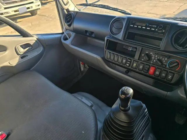 日野 デュトロ TKG-XZU695M(4WD)の写真38