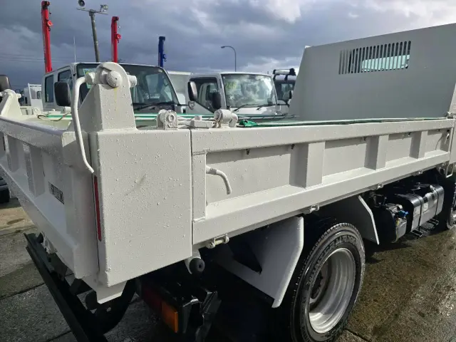 三菱 キャンター TKG-FBA20(2WD)の写真13