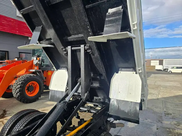 三菱 キャンター TKG-FBA20(2WD)の写真18