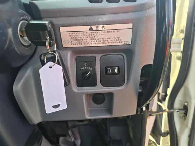 三菱 キャンター TKG-FBA20(2WD)の写真32