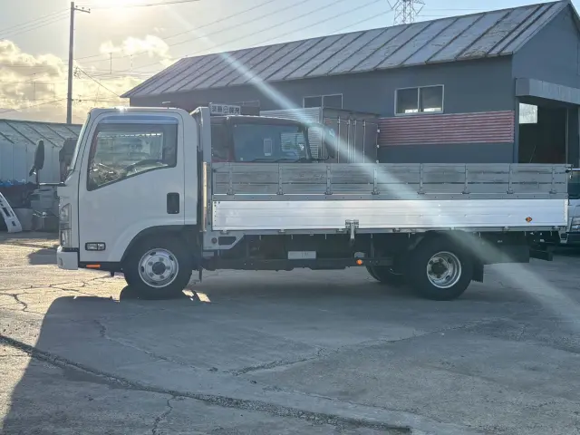 いすゞ エルフ 2RG-NMS88AR(4WD)の写真5