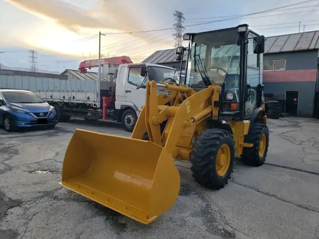 CAT 901C 901C(4WD)の写真1