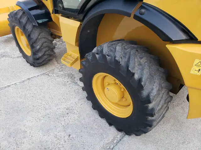 CAT 901C 901C(4WD)の写真16