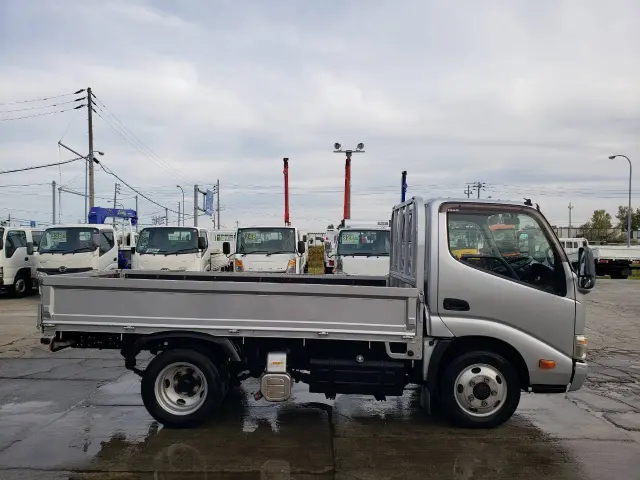 日野 デュトロ SKG-XZU675M(4WD)の写真4