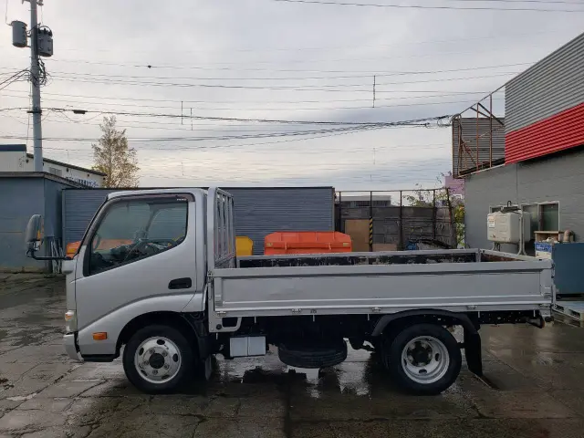 日野 デュトロ SKG-XZU675M(4WD)の写真5