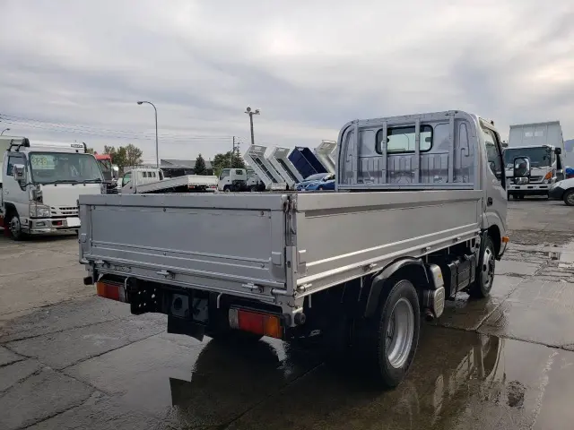 日野 デュトロ SKG-XZU675M(4WD)の写真8