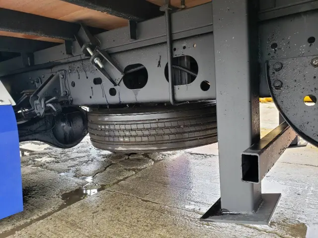 いすゞ フォワード TKG-FRR90S1(2WD)の写真17