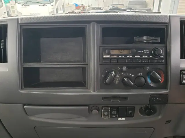 いすゞ フォワード TKG-FRR90S1(2WD)の写真30