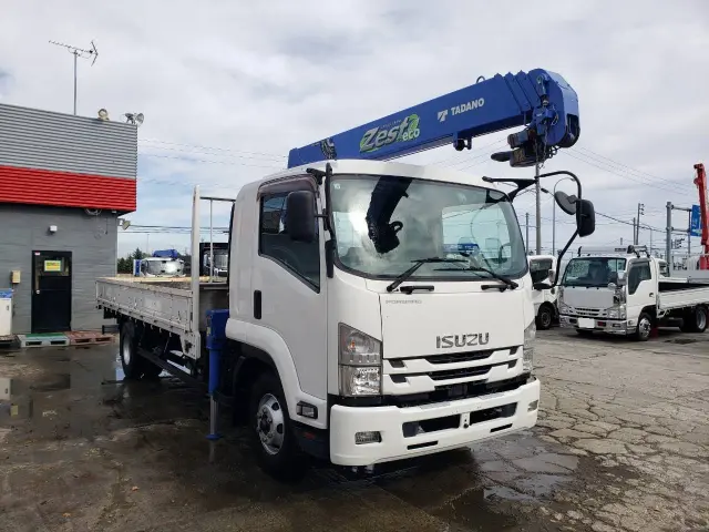 いすゞ フォワード 2RG-FRR90S2(2WD)の写真5