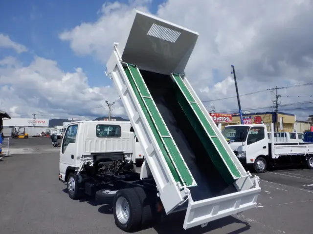 いすゞ エルフ TKG-NJR85AD(2WD)の写真17