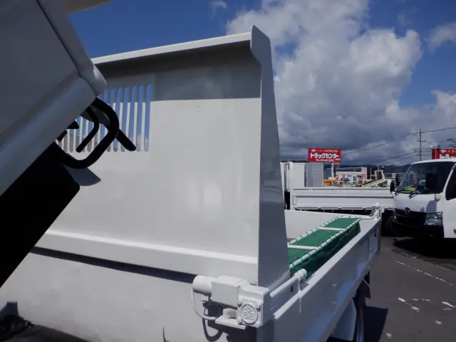 いすゞ エルフ TKG-NJR85AD(2WD)の写真30