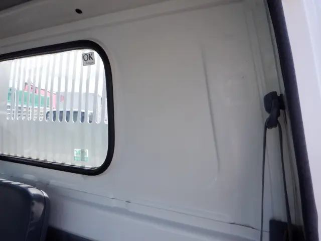 いすゞ エルフ TKG-NJR85AD(2WD)の写真43