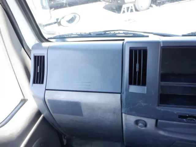 いすゞ エルフ TKG-NJR85AD(2WD)の写真44