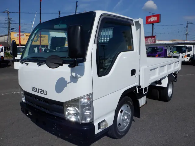 いすゞ エルフ TKG-NJR85AN(2WD)の写真1