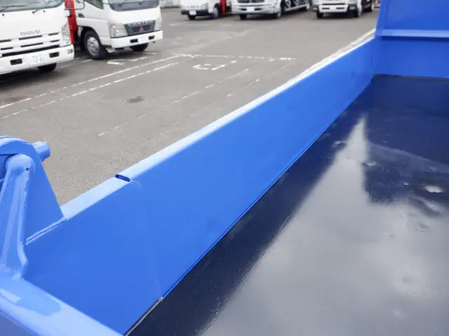 いすゞ エルフ TKG-NJR85AD(2WD)の写真9