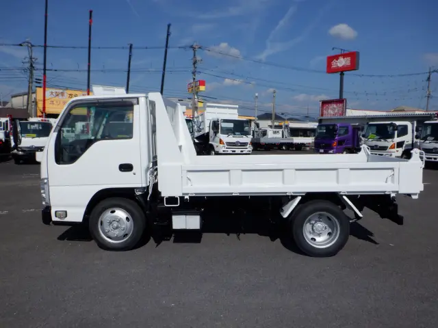 いすゞ エルフ TKG-NJR85AN(2WD)の写真15