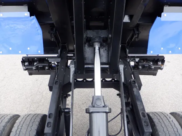 いすゞ エルフ TKG-NJR85AD(2WD)の写真22