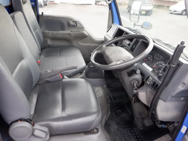 いすゞ エルフ TKG-NJR85AD(2WD)の写真38