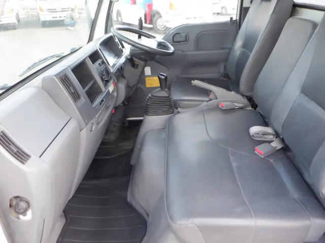 いすゞ エルフ TKG-NJR85AN(2WD)の写真39