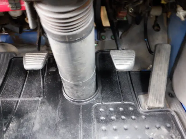 いすゞ エルフ TKG-NJR85AD(2WD)の写真46