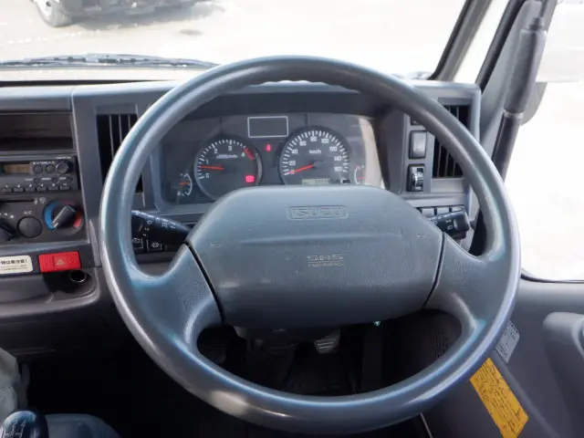 いすゞ エルフ TKG-NJR85AN(2WD)の写真48