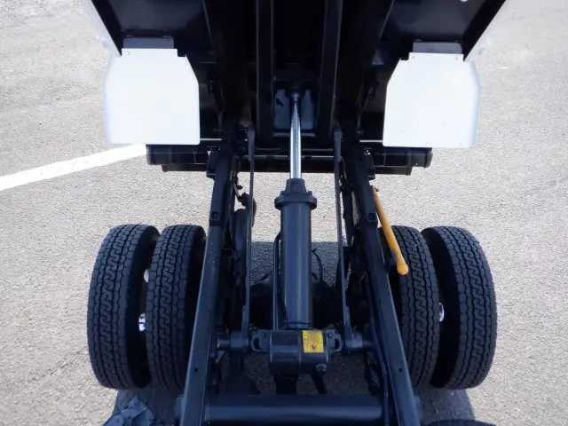 三菱 キャンター PDG-FE71DD(2WD)の写真15