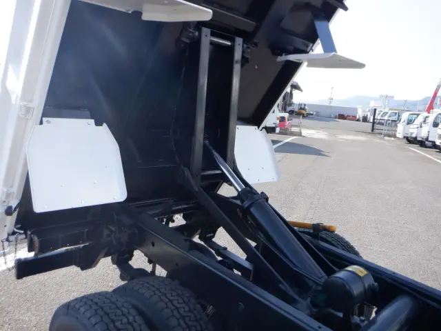 三菱 キャンター PDG-FE71DD(2WD)の写真16