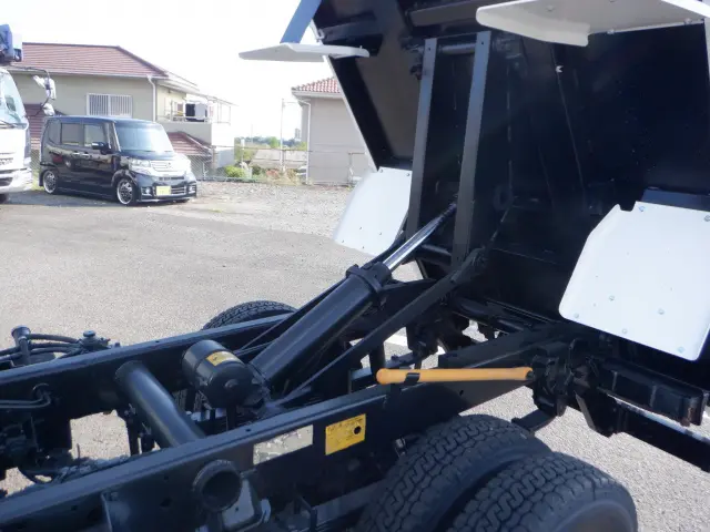 三菱 キャンター PDG-FE71DD(2WD)の写真17