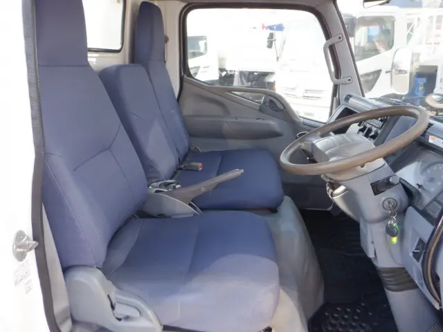 三菱 キャンター PDG-FE71DD(2WD)の写真34