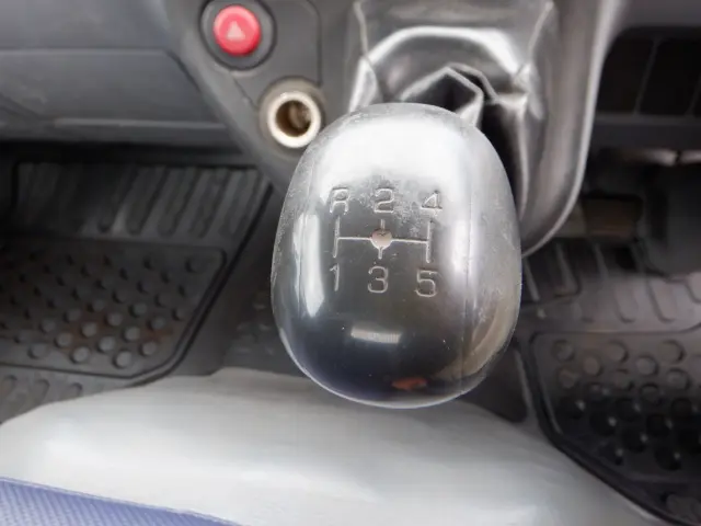 三菱 キャンター PDG-FE71DD(2WD)の写真44
