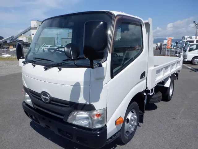 日野 デュトロ TKG-XZC610T(2WD)の写真1