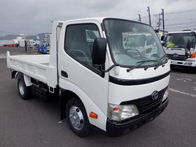 トヨタ ダイナ BKG-XZU554D(2WD)の写真5