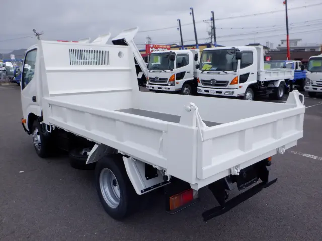 トヨタ ダイナ BKG-XZU554D(2WD)の写真6