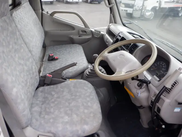 トヨタ ダイナ BKG-XZU554D(2WD)の写真39