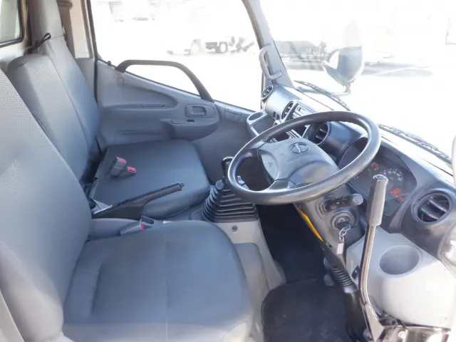 日野 デュトロ TKG-XZU620T(2WD)の写真40